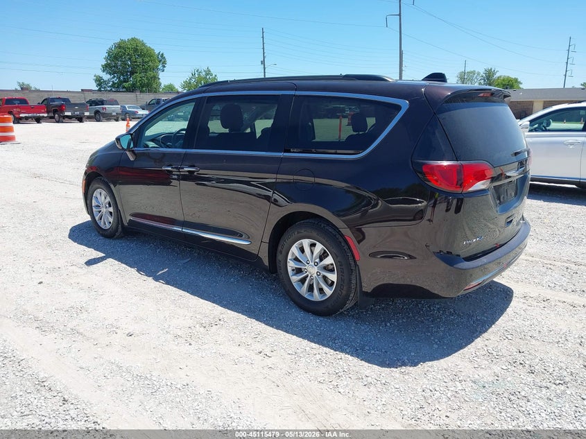 Vin: 2c4rc1bgxhr539340, lot: 45613063, chrysler pacifica touring-l 20173