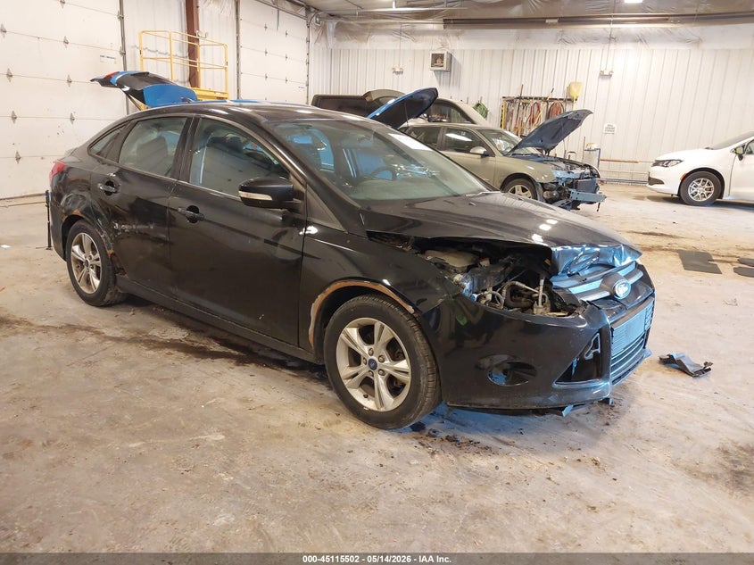 Vin: 1fadp3f23el398002, lot: 45613086, ford focus se 2014 img_1