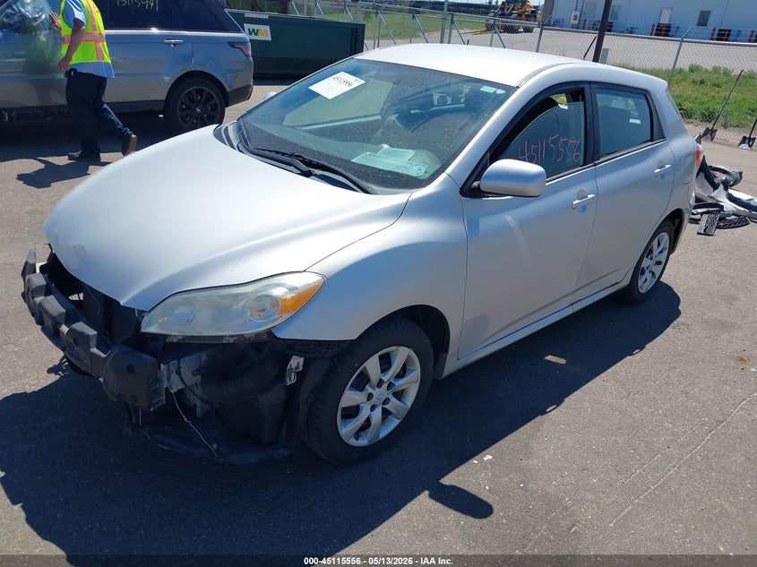 Vin: 2t1le4ee3dc022788, lot: 45613140, toyota matrix s 20132
