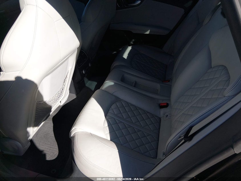 2014 AUDI S7 auction photo 8