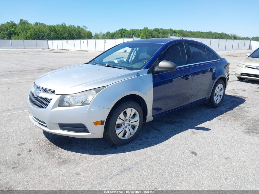 2012 CHEVROLET CRUZE auction photo 2