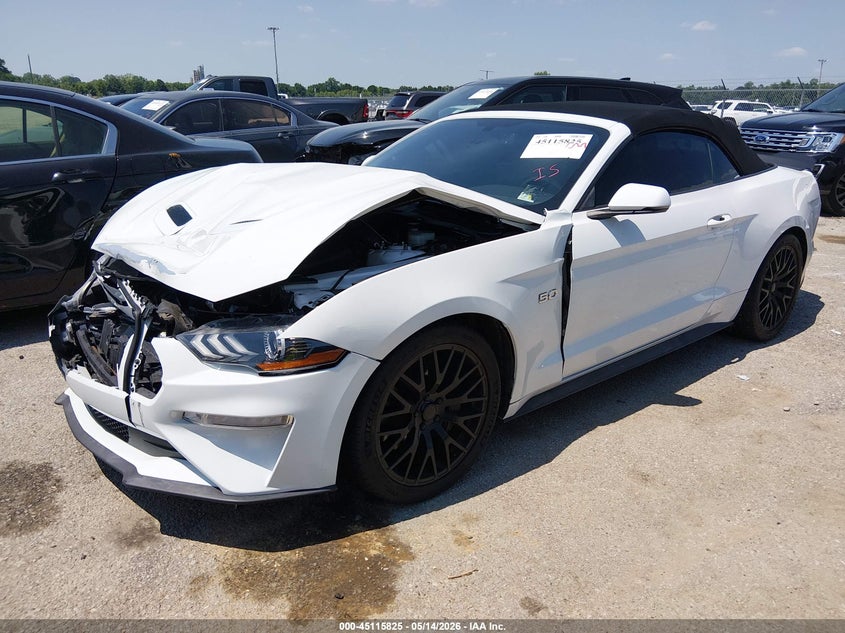 2019 FORD MUSTANG auction photo 2