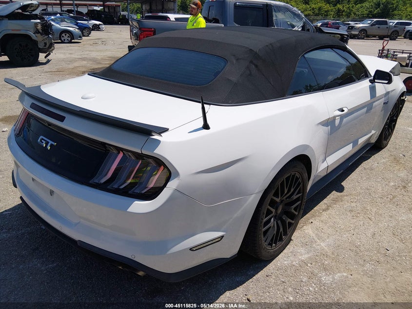 2019 FORD MUSTANG auction photo 4