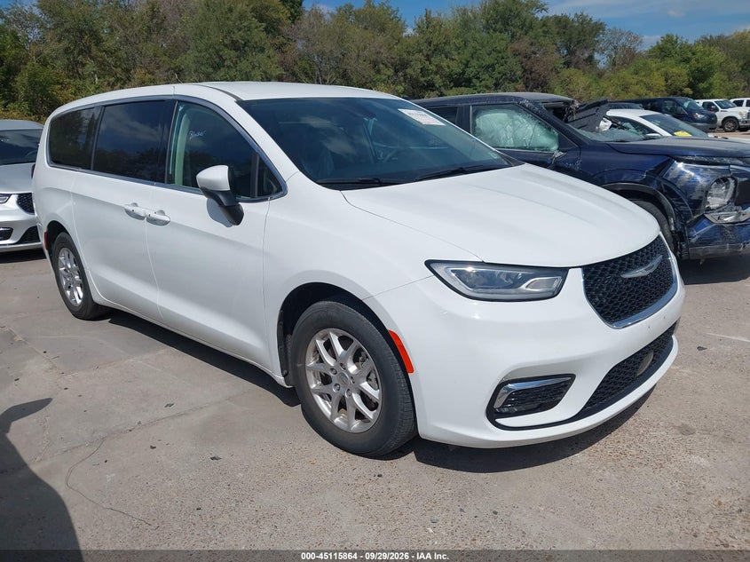 Vin: 2c4rc1bg2pr607130, lot: 45613448, chrysler pacifica touring l 2023 img_1