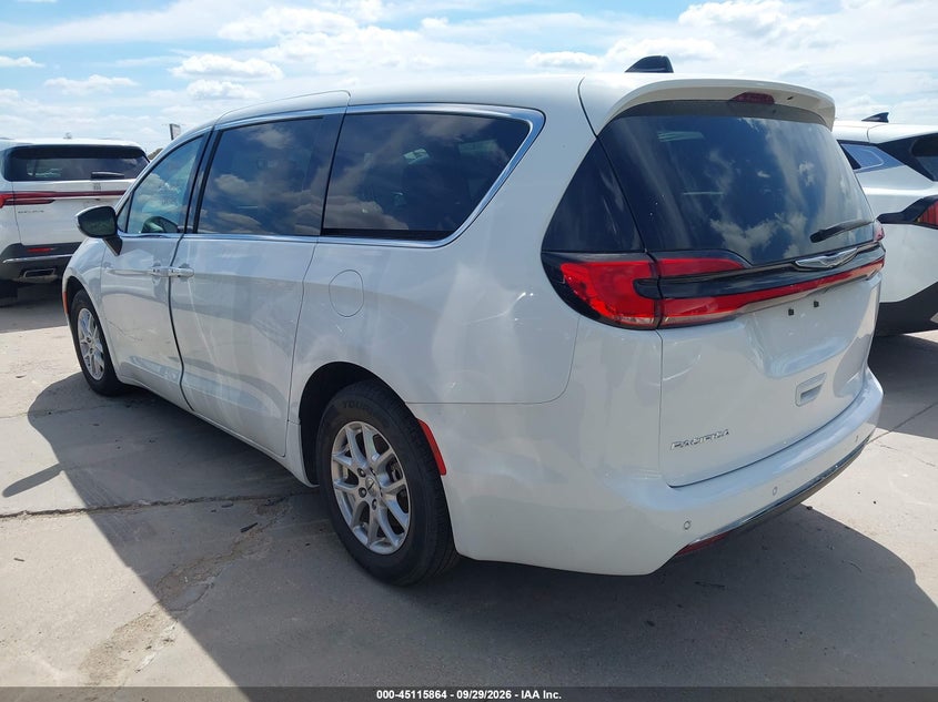 Vin: 2c4rc1bg2pr607130, lot: 45613448, chrysler pacifica touring l 20233