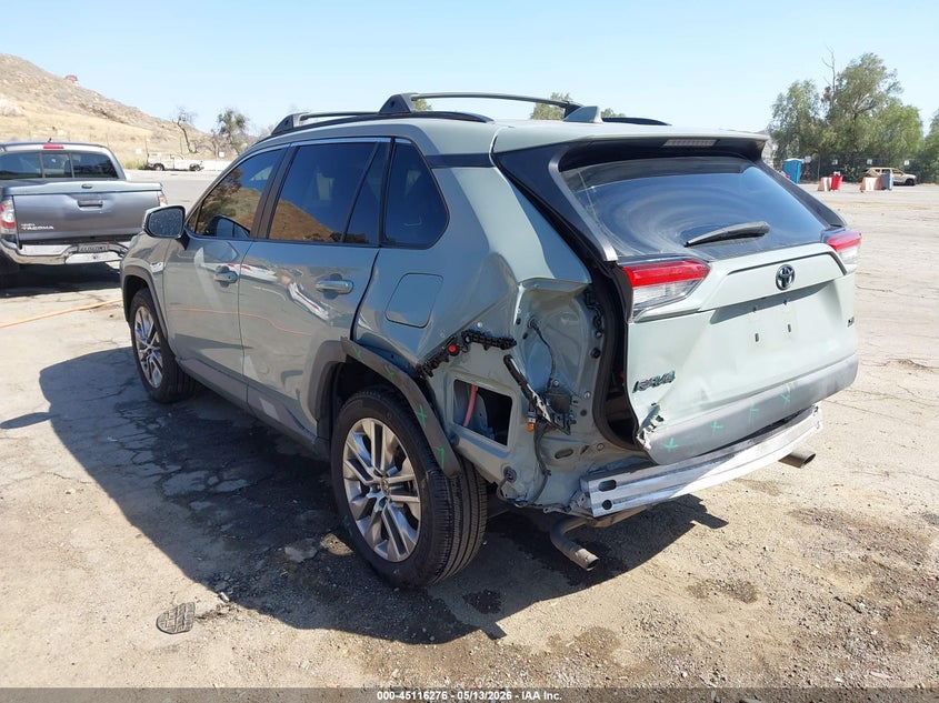 VIN 2T3C1RFV8MW159061 2021 TOYOTA RAV4 XLE PREMIUM