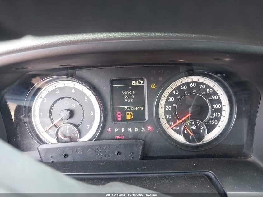 2016 RAM 1500 auction photo 7