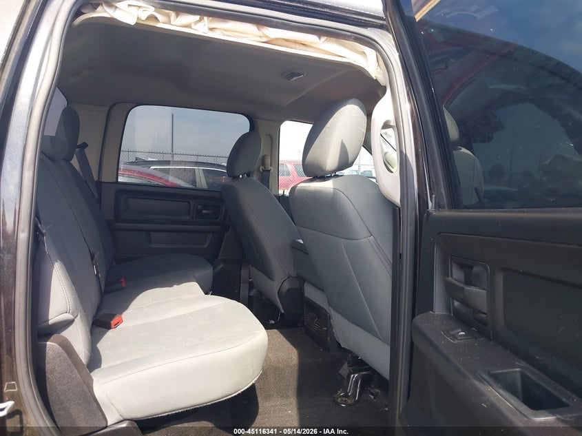 2016 RAM 1500 auction photo 8