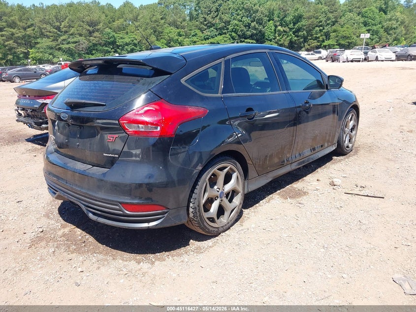 2017 FORD FOCUS ST auction photo 4