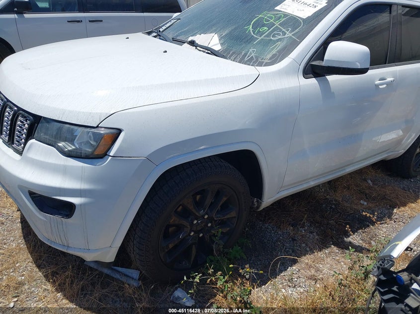 2019 Jeep Grand Cherokee Altitude 4x2 1C4RJEAG2KC614627 photo 1