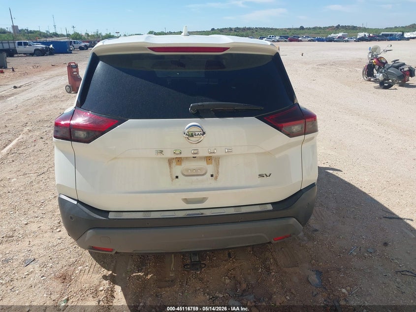2021 Nissan Rogue - view 16