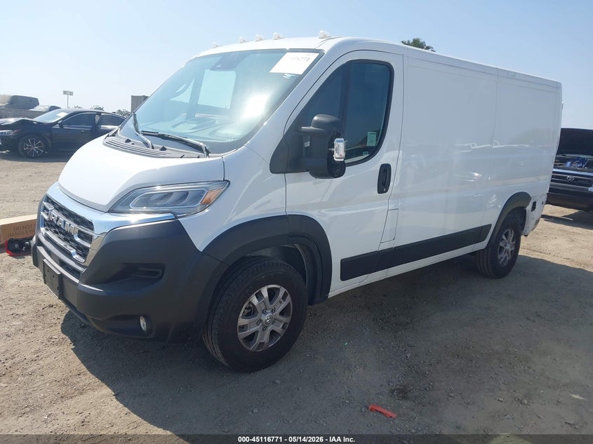 Vin: 3c6lrvagxre140886, lot: 45614355, ram promaster 1500 slt low roof 136 wb 20242