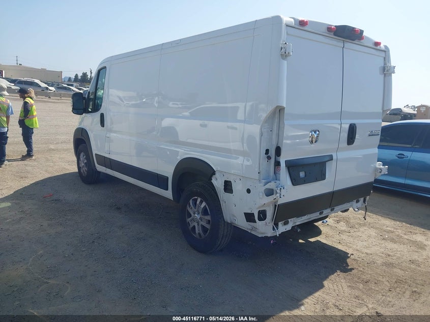 Vin: 3c6lrvagxre140886, lot: 45614355, ram promaster 1500 slt low roof 136 wb 20243