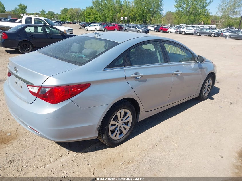 2013 HYUNDAI SONATA auction photo 4