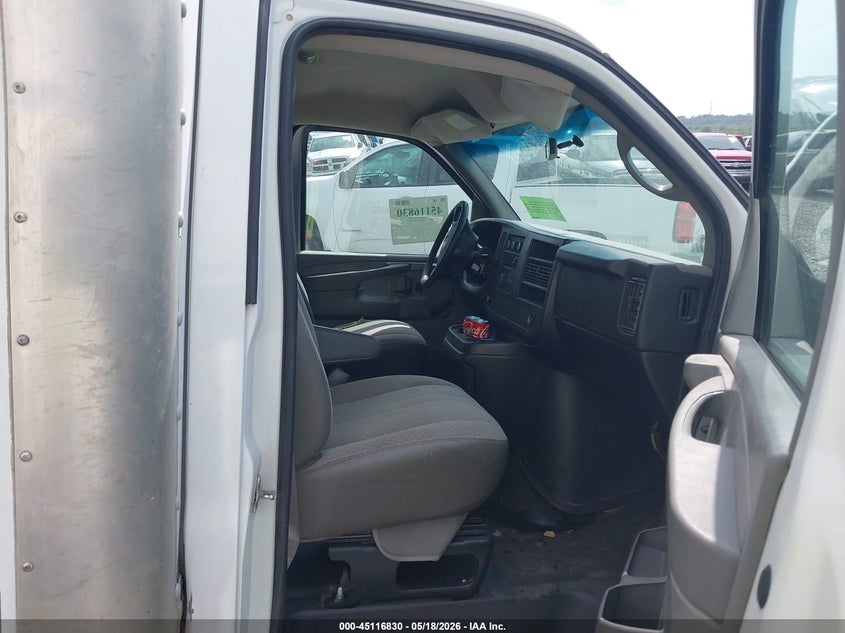 2011 CHEVROLET EXPRESS CUTAWAY auction photo 7