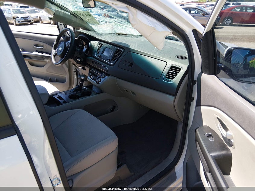 2018 KIA SEDONA auction photo 5
