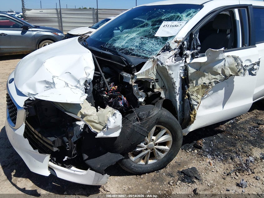 2018 KIA SEDONA auction photo 6