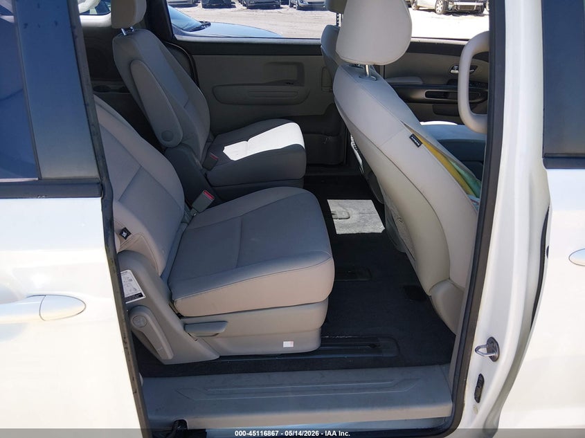 2018 KIA SEDONA auction photo 8