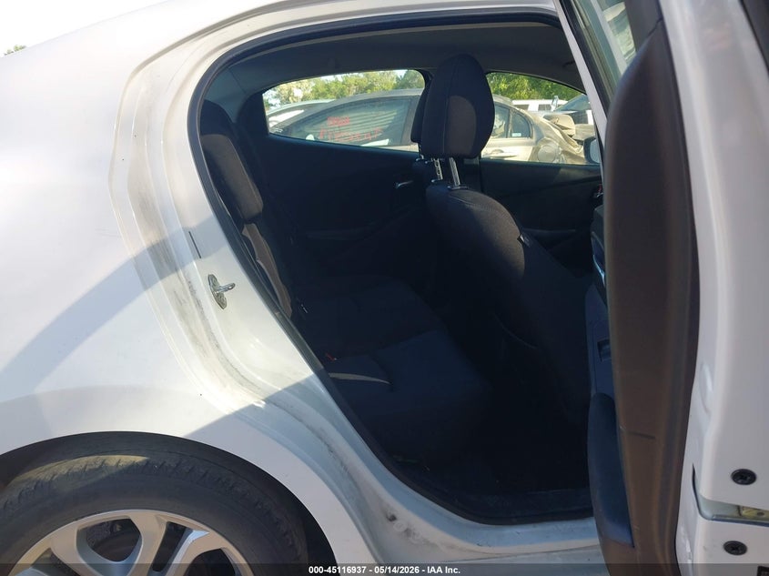 VIN 3MYDLBYV4JY312139 2018 TOYOTA YARIS IA
