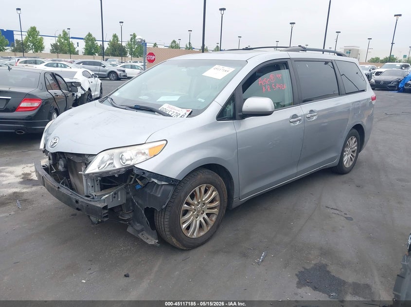 2014 Toyota Sienna Xle V6 8 Passenger 5TDYK3DC8ES516887 photo 1