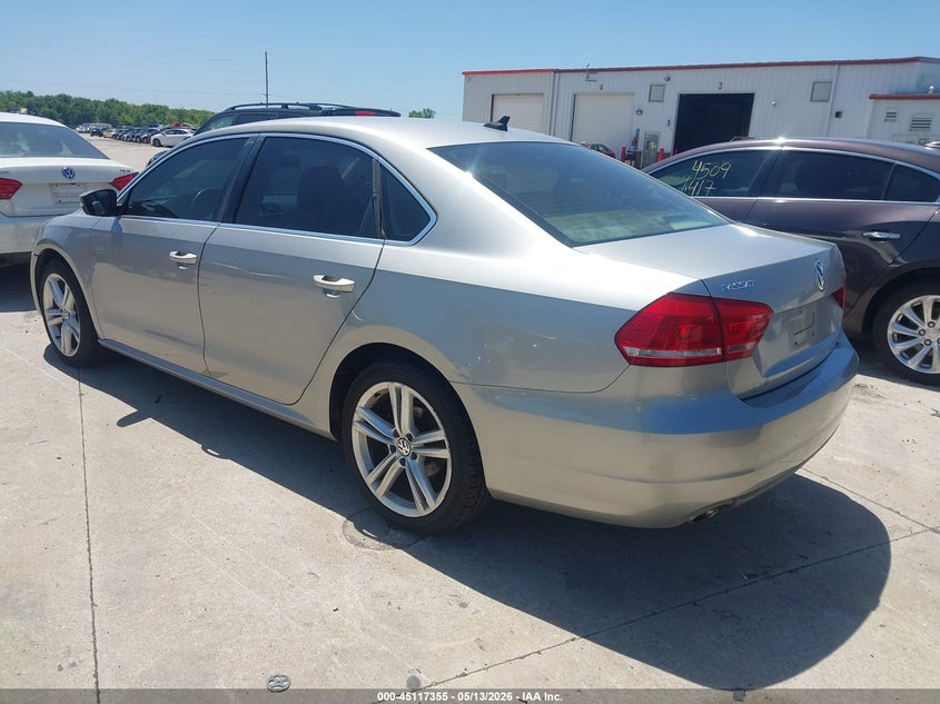 2014 VOLKSWAGEN PASSAT VIN: 1VWBN7A35EC095945