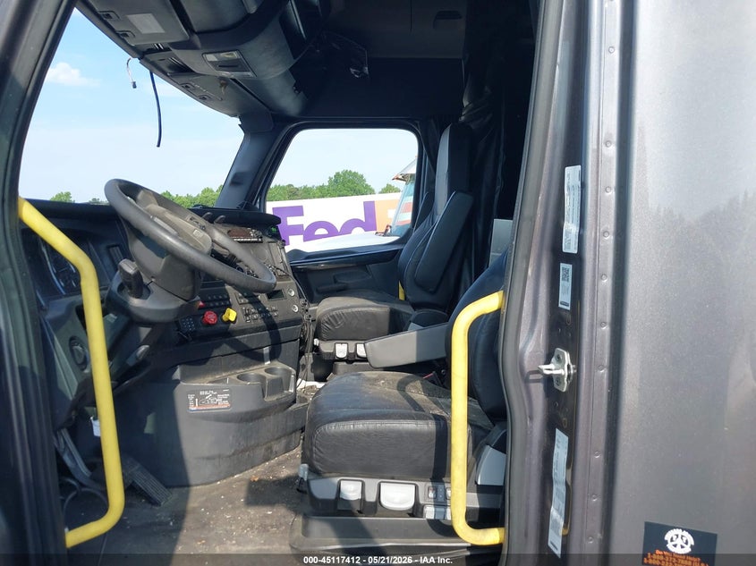 2025 OTHER FREIGHTLINER NEW CASCADIA 126 TRUCK N/A