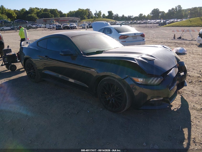 FORD MUSTANG - zdjęcie 1