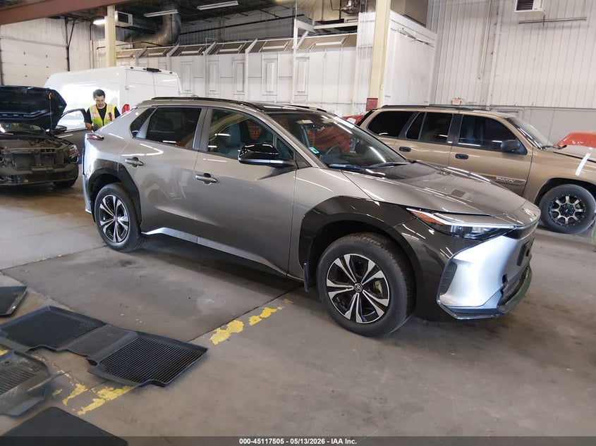 2025 TOYOTA BZ4X auction photo 1