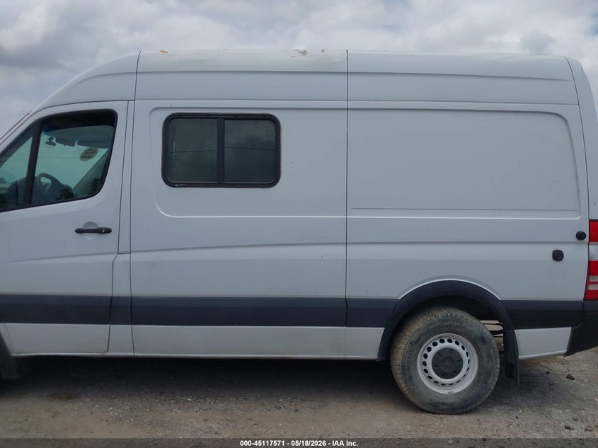 2017 MERCEDES-BENZ SPRINTER 2500 STANDARD ROOF V6 — Фото 14