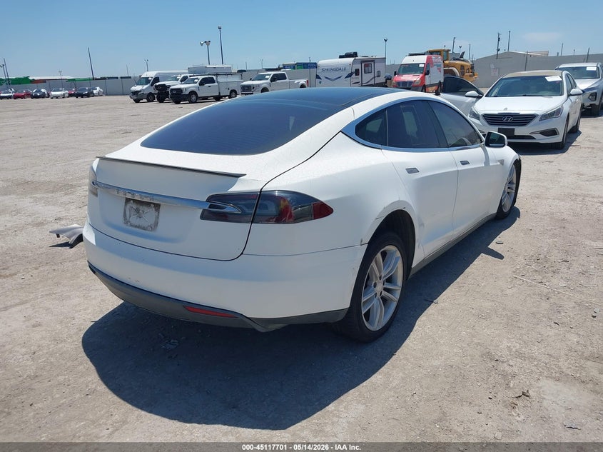 Vin: 5yjsa1cn9dfp04448, lot: 45615317, tesla model s 20134