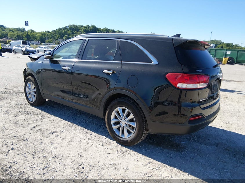 2017 KIA SORENTO auction photo 3