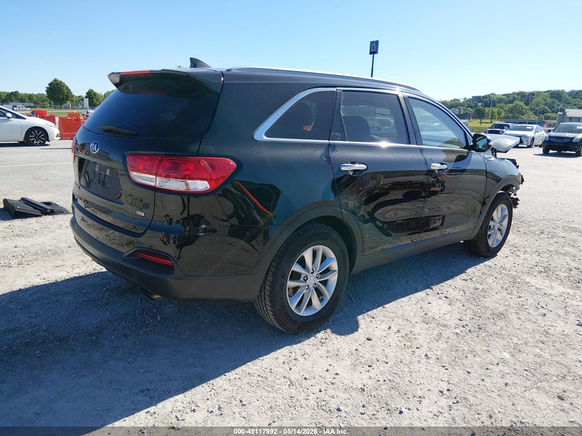 2017 KIA SORENTO auction photo 4