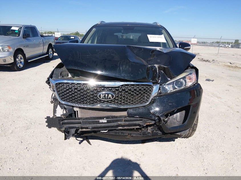 2017 KIA SORENTO auction photo 6