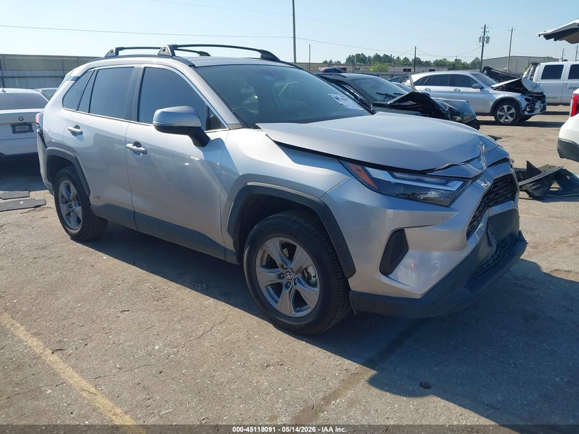 2022 TOYOTA RAV4 HYBRID XLE — Галерея фотографий