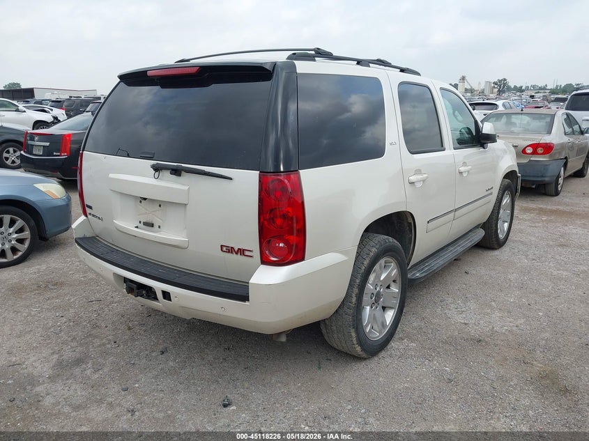 2011 GMC YUKON auction photo 4