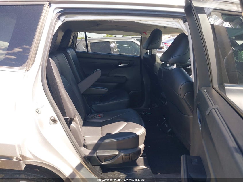 VIN 5TDKDRBH7PS026882 2023 TOYOTA HIGHLANDER XLE