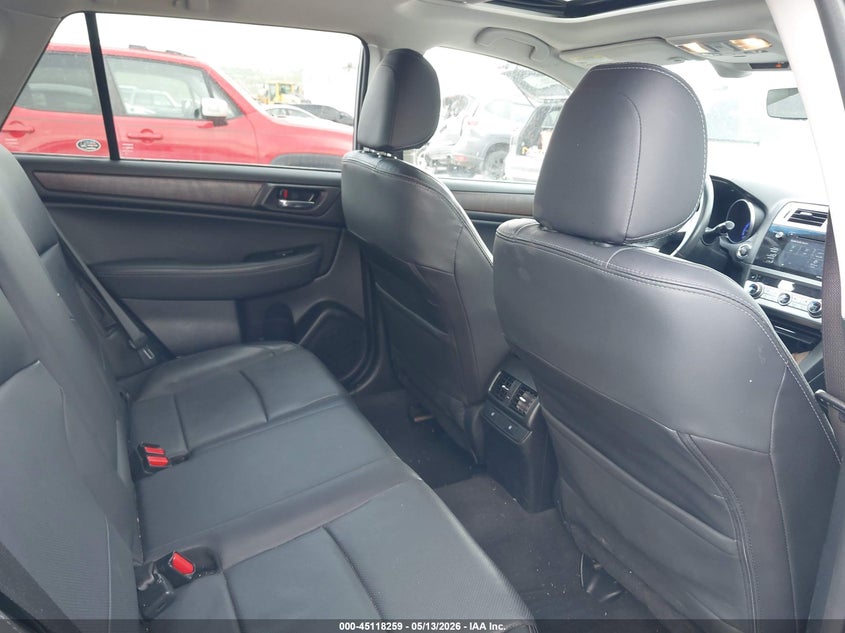 2017 SUBARU OUTBACK auction photo 8