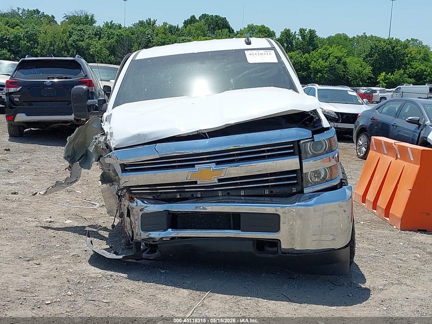 2016 CHEVROLET SILVERADO 2500HD LT — Фото 13