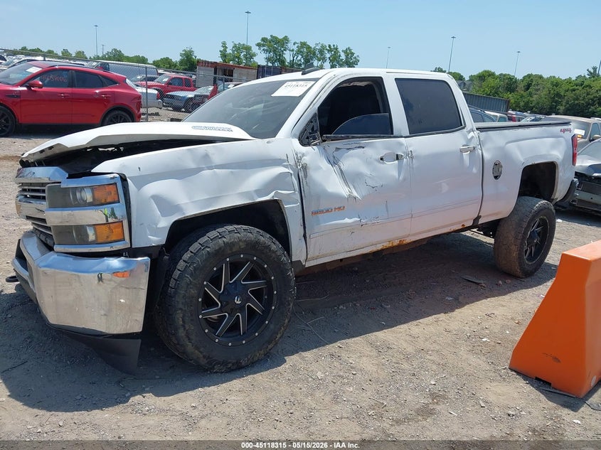 2016 CHEVROLET SILVERADO 2500HD LT — Фото 2