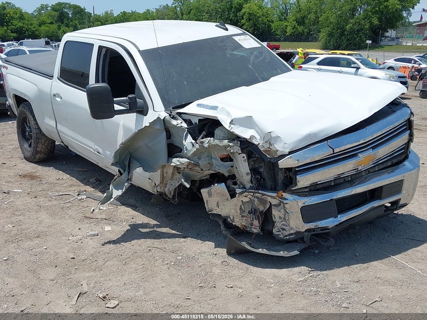 2016 CHEVROLET SILVERADO 2500HD LT — Фото 6