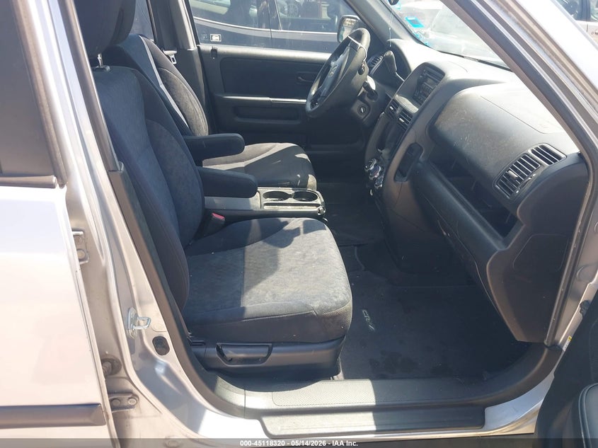 2005 HONDA CR-V auction photo 5