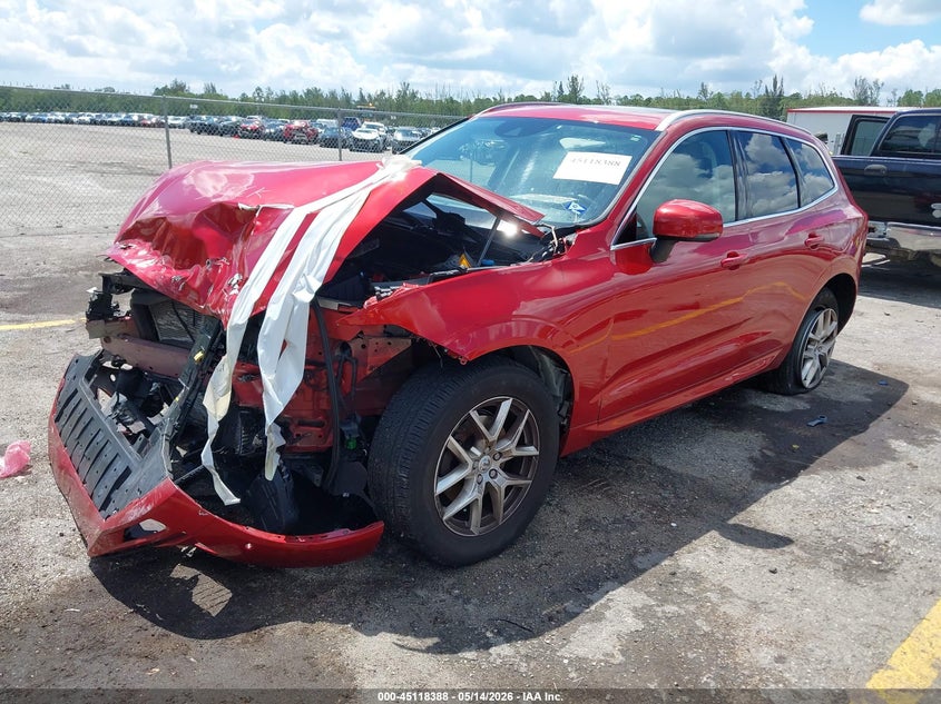 2018 VOLVO XC60 auction photo 2