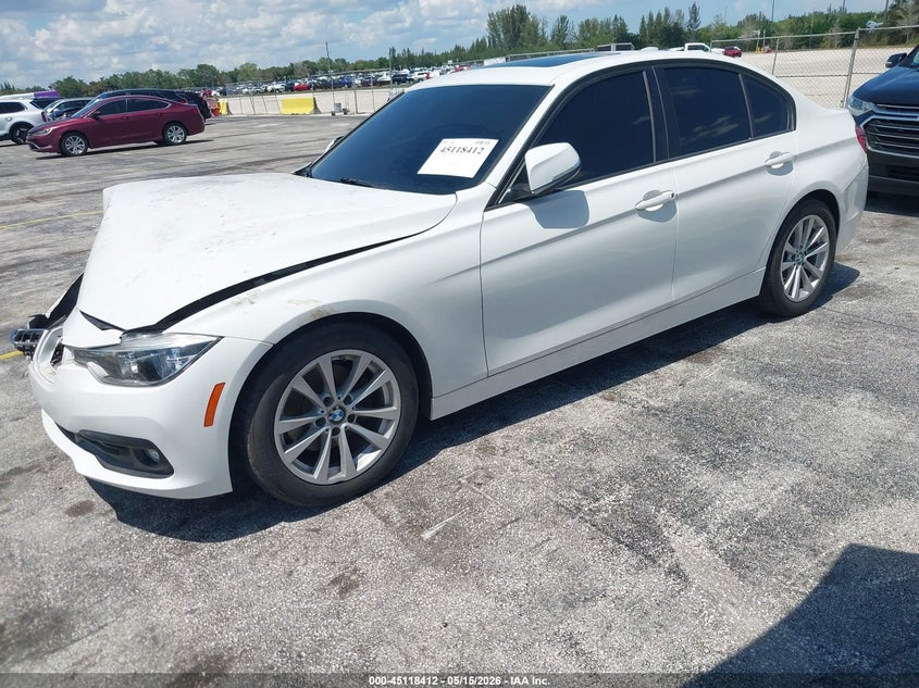 Vin: wba8a9c58jad27902, lot: 45616028, bmw 320i 20182