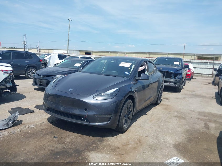 2025 TESLA MODEL Y auction photo 2