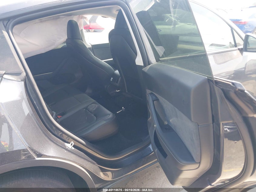 2025 TESLA MODEL Y auction photo 8