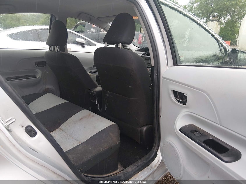 2013 Toyota Prius C Three VIN: JTDKDTB30D1051004 Lot: 45118731