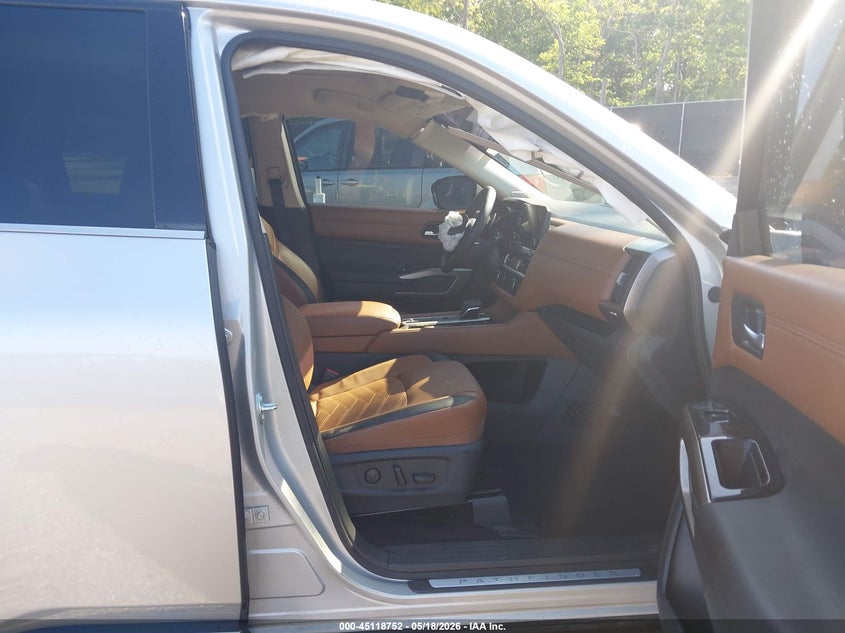 2025 NISSAN PATHFINDER auction photo 5