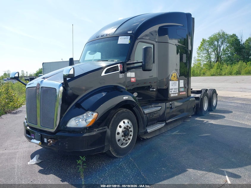 2018 KENWORTH T680 auction photo 2