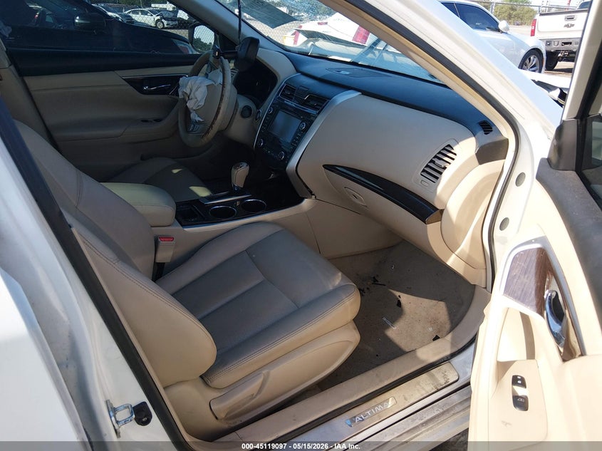 2013 NISSAN ALTIMA auction photo 5