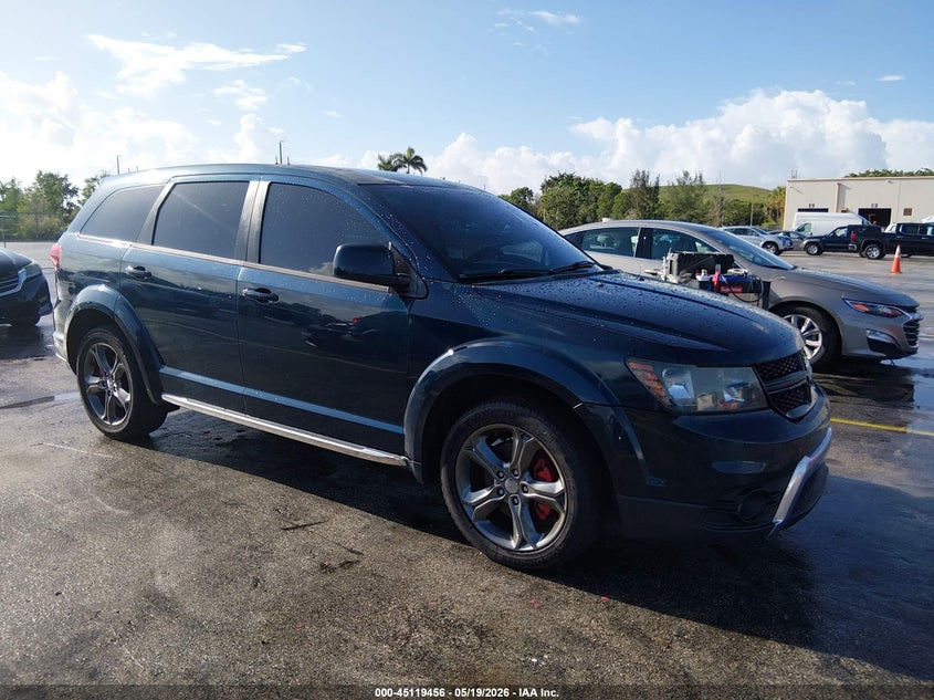 Vin: 3c4pdcgbxft697782, lot: 45617072, dodge journey crossroad 2015 img_1